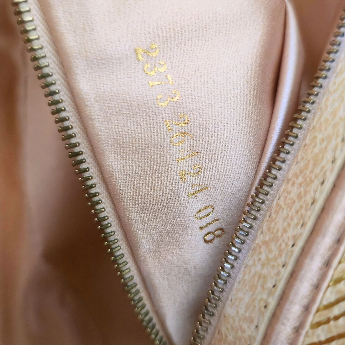 Fendi Baguette Gold Onlay