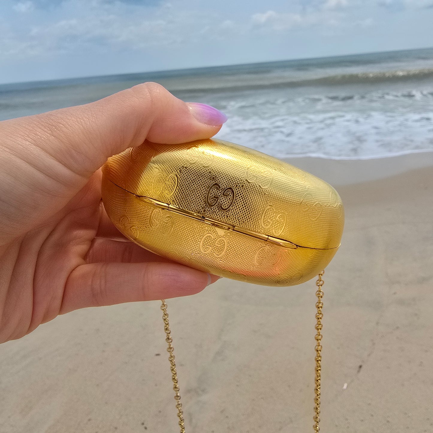 Gucci Seashell GG Kiss Lock Bag
