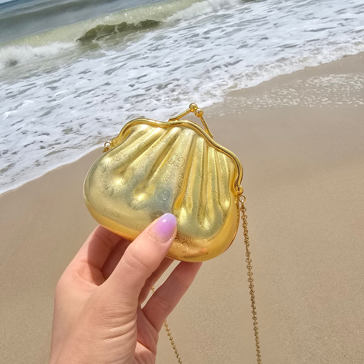 Gucci Seashell GG Kiss Lock Bag